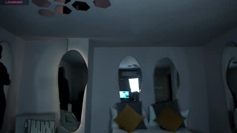 Vale  online show from February 3, 12:10 pm