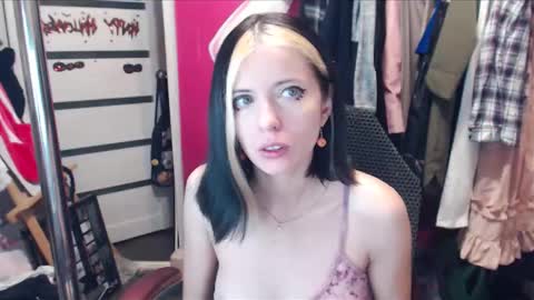Snapshot of valeriaxkiss chatting on January 25, 4:42 pm ValeriaXKiss online show from January 25, 4:42 pm