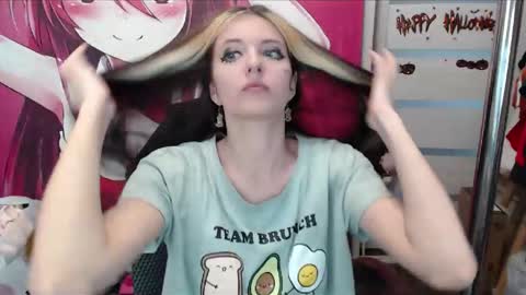 ValeriaXKiss online show from March 9, 8:50 am