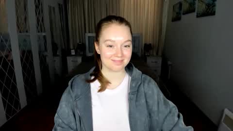 ValeriCherry online show from June 9, 1:32 pm