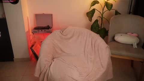 valerie07 online show from May 21, 3:26 am
