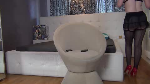 Snapshot of valeriecoy chatting on September 15, 11:07 am Valerie online show from September 15, 11:07 am