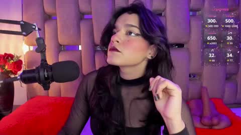 Snapshot of valeriekay_ chatting on September 25, 9:23 pm Valeria online show from September 25, 9:23 pm