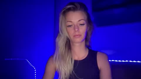 Valerie  online show from September 12, 5:53 pm