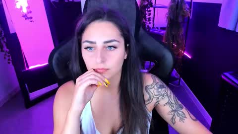 Snapshot of valeriiemills chatting on September 22, 3:54 pm Valerie online show from September 22, 3:54 pm