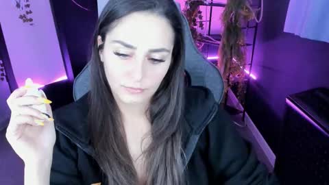 Snapshot of valeriiemills chatting on October 15, 4:20 pm Valerie online show from October 15, 4:20 pm