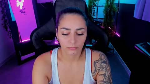 Snapshot of valeriiemills chatting on September 25, 3:33 pm Valerie online show from September 25, 3:33 pm