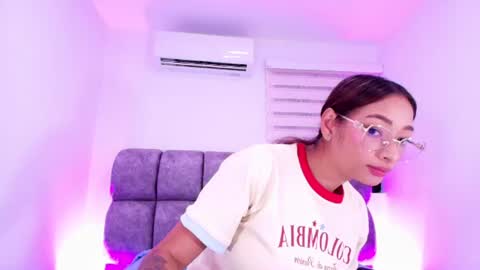 Valeryn online show from June 28, 3:02 am