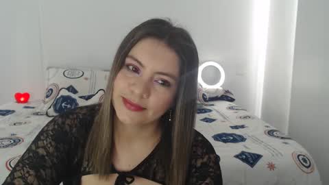 Snapshot of valerymiller90 chatting on October 7, 7:18 pm Valery Miller online show from October 7, 7:18 pm