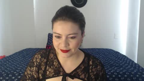 Snapshot of valerymiller90 chatting on October 16, 2:20 pm Valery Miller online show from October 16, 2:20 pm