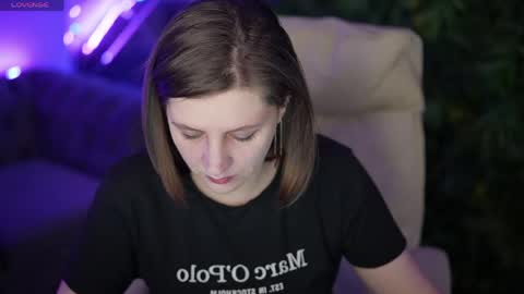 V A L E R Y  M U R online show from May 18, 6:58 pm