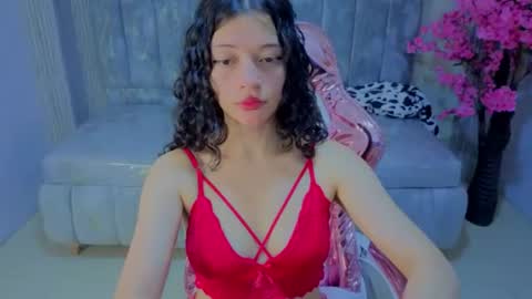 Valkiria  online show from June 19, 1:25 pm