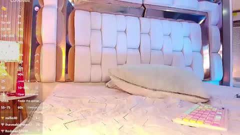 Valkiria moore  online show from February 11, 8:20 pm