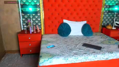 Valerie Val V online show from June 22, 7:11 pm