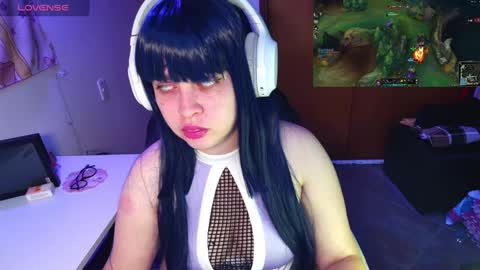 Im Violet online show from January 8, 10:06 pm