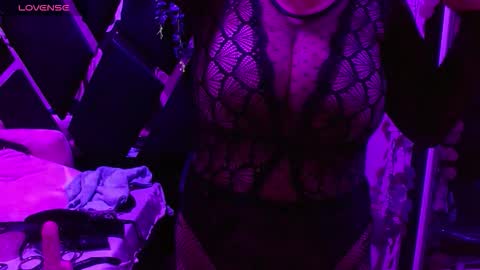 vanessa bobs online show from March 5, 3:35 am