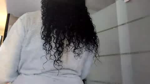 vanessa and samantha online show from August 2, 3:04 pm
