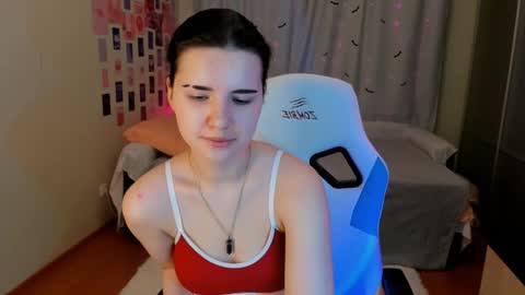 Snapshot of vanessa_brills chatting on December 15, 9:20 pm Vanessa online show from December 15, 9:20 pm