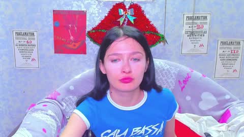 Snapshot of vanessa_florence chatting on December 26, 12:57 am RUSSIAN BARBIE BABE online show from December 26, 12:57 am