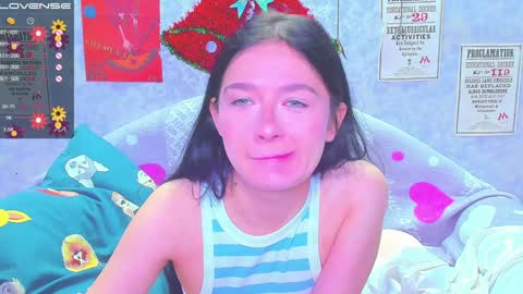 Snapshot of vanessa_florence chatting on January 24, 1:13 am RUSSIAN BARBIE BABE online show from January 24, 1:13 am
