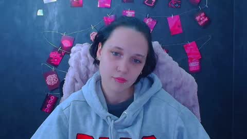 Vanessa online show from May 13, 4:24 pm