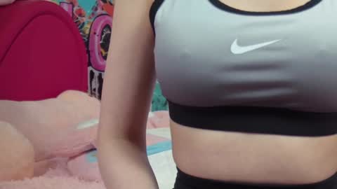 Snapshot of vanessa_love chatting on January 15, 3:29 pm Vanessa online show from January 15, 3:29 pm