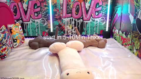 Snapshot of vanessa_love chatting on October 12, 2:30 pm Vanessa online show from October 12, 2:30 pm
