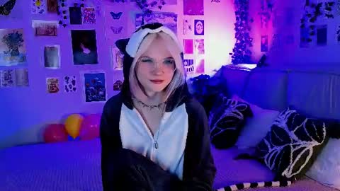 Vanessa online show from June 18, 2:44 pm