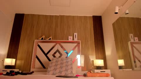 vanessahard_as online show from June 28, 8:26 pm