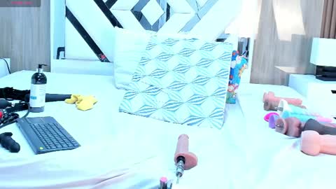 vanessahard_as online show from July 18, 10:34 pm