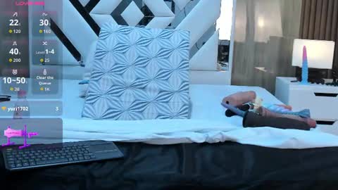 vanessahard_as online show from July 29, 9:15 pm