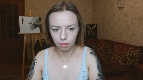 Snapshot of vanillamuffin chatting on September 9, 5:51 am VanillaMuffin online show from September 9, 5:51 am
