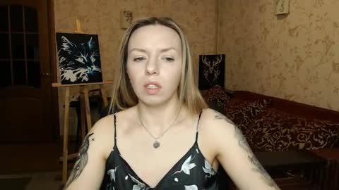 Snapshot of vanillamuffin chatting on January 12, 7:43 am VanillaMuffin online show from January 12, 7:43 am
