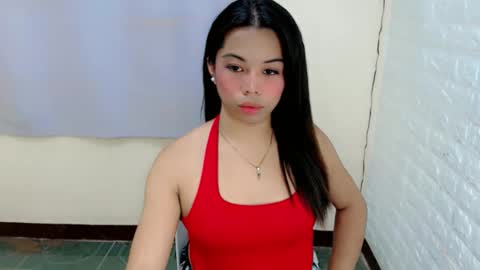 vanillanyra_ online show from February 8, 2:54 pm