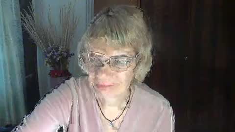 Vanillaxcreamy online show from December 30, 9:27 am