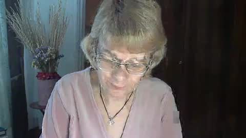 Vanillaxcreamy online show from January 15, 10:27 am