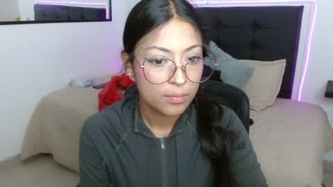 vane online show from August 3, 7:19 pm