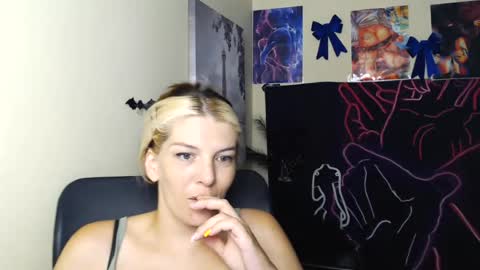 Vanessa online show from August 7, 7:04 am