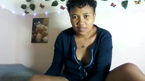 Vayannah online show from June 7, 1:29 pm