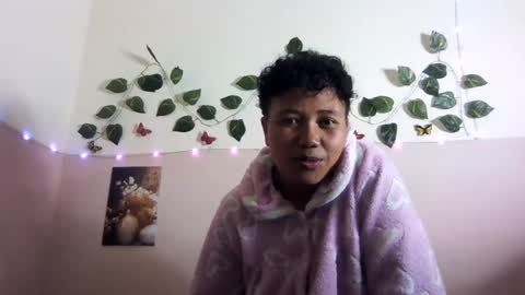 Vayannah online show from July 11, 2:17 pm