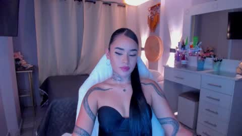 Vayolett Bass online show from February 12, 7:10 am