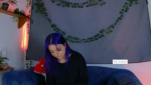 Vayolett online show from November 9, 11:33 pm