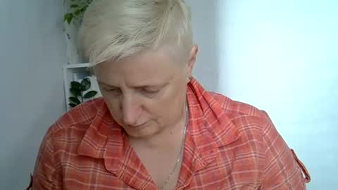 vea_motty online show from July 28, 11:17 am