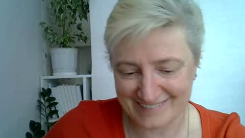vea_motty online show from April 28, 10:19 am