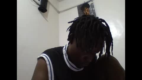 Vee tommy online show from April 25, 9:01 pm