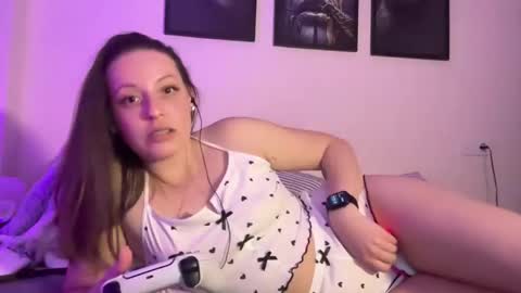 Veeuphoria online show from March 18, 9:09 pm