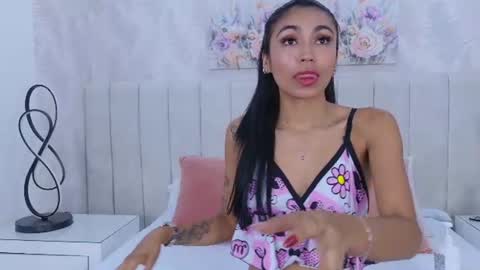 Mia brando online show from July 6, 7:38 pm