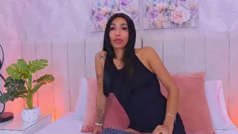 Mia brando online show from July 7, 7:49 pm