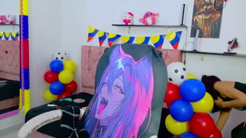 velinahoneyy online show from June 18, 12:43 pm