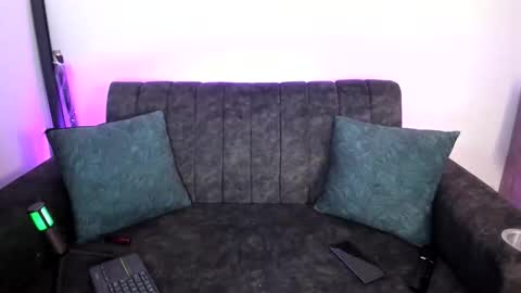 velmoon online show from November 29, 9:19 pm